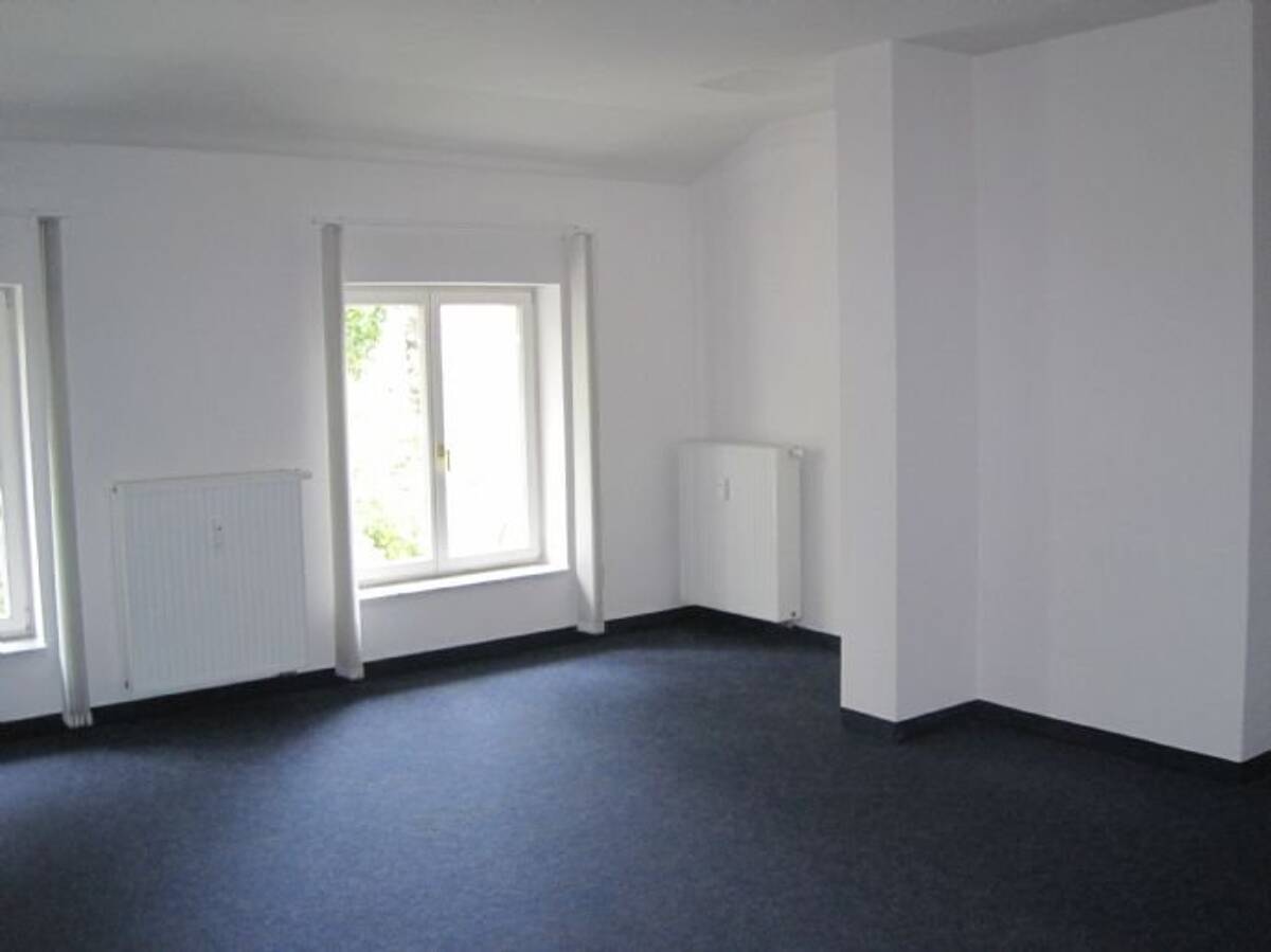 großzügiges WG-Zimmer (4.1) in perfekter Lage – 6108 Halle (Saale) – Bild 1 von 9