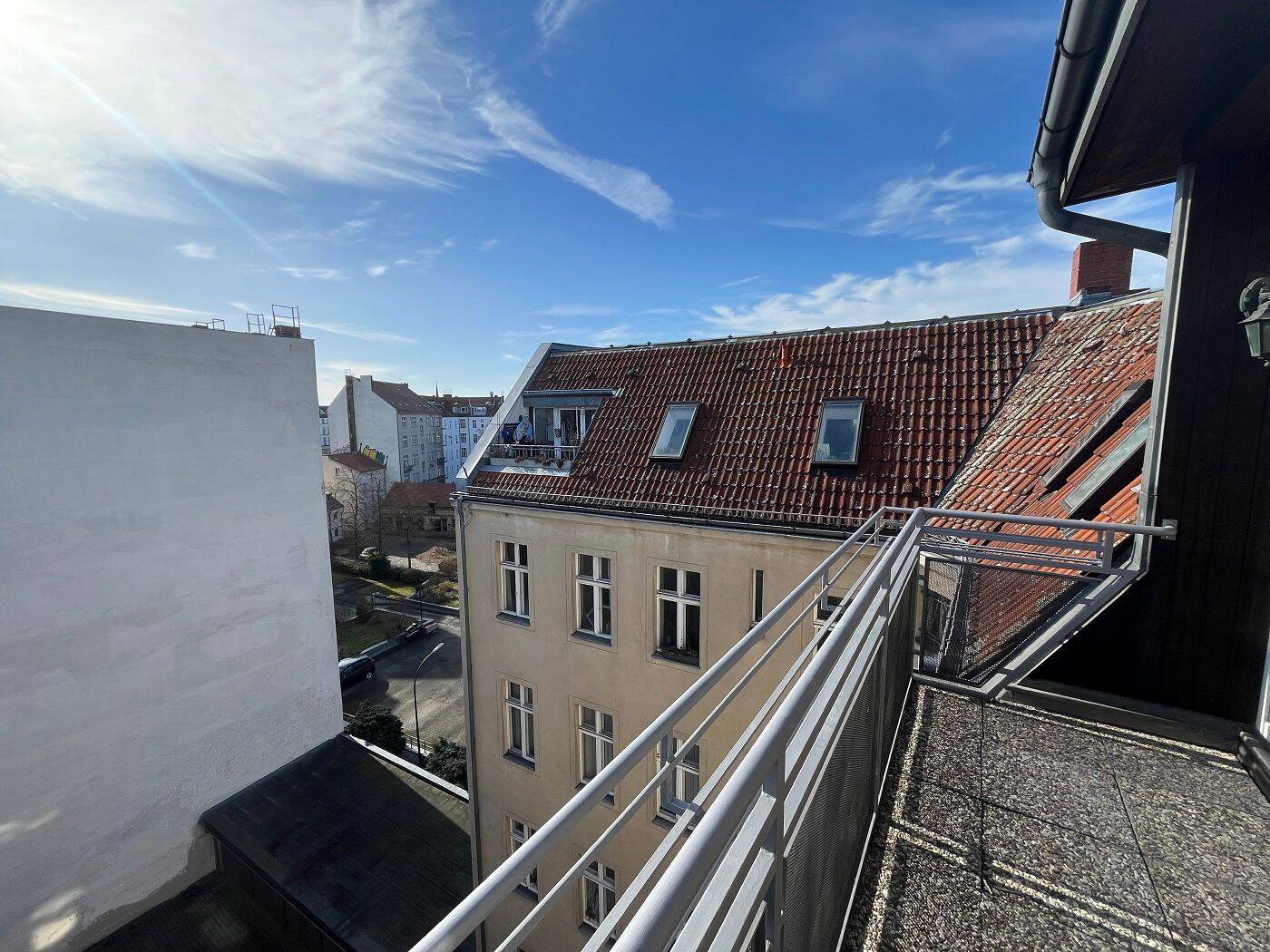 Herrliches, lichtdurchflutetes Dachgeschoss-Loft im legendären Rixdorf in Berlin-Neukölln! – Berlin – Vorschaubild 4