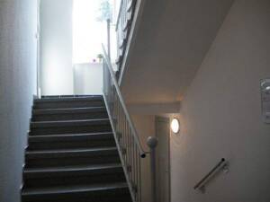 gemütliche 1 Zimmerwohnung mit Einbauküche, Terrasse und guter Verkehrsanbindung – 99086 Erfurt – Vorschaubild 2