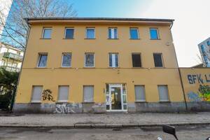 Aufgeteiltes Apartmenthaus mit Remise und Lager mit Entwicklungspotenzial in Köpenick – 12557 Berlin – Vorschaubild 2