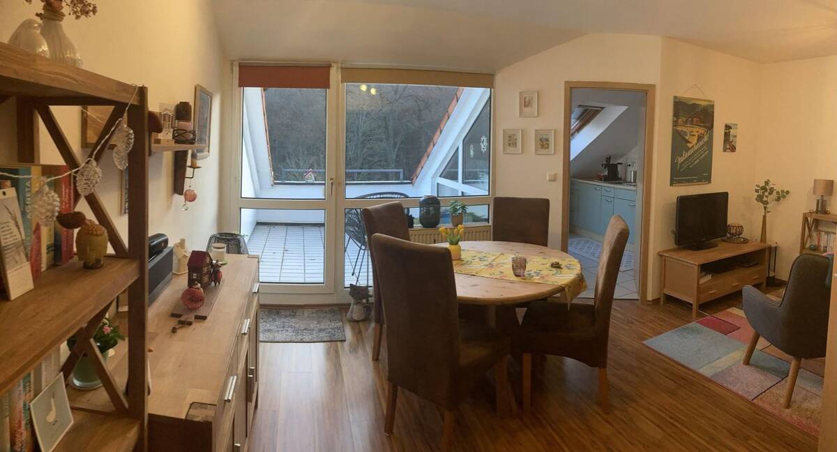 Ruhig gelegene 2,5-Zimmer-Wohnung nahe Uniklinikum (UKW) – 97080 Würzburg – Bild 1 von 9