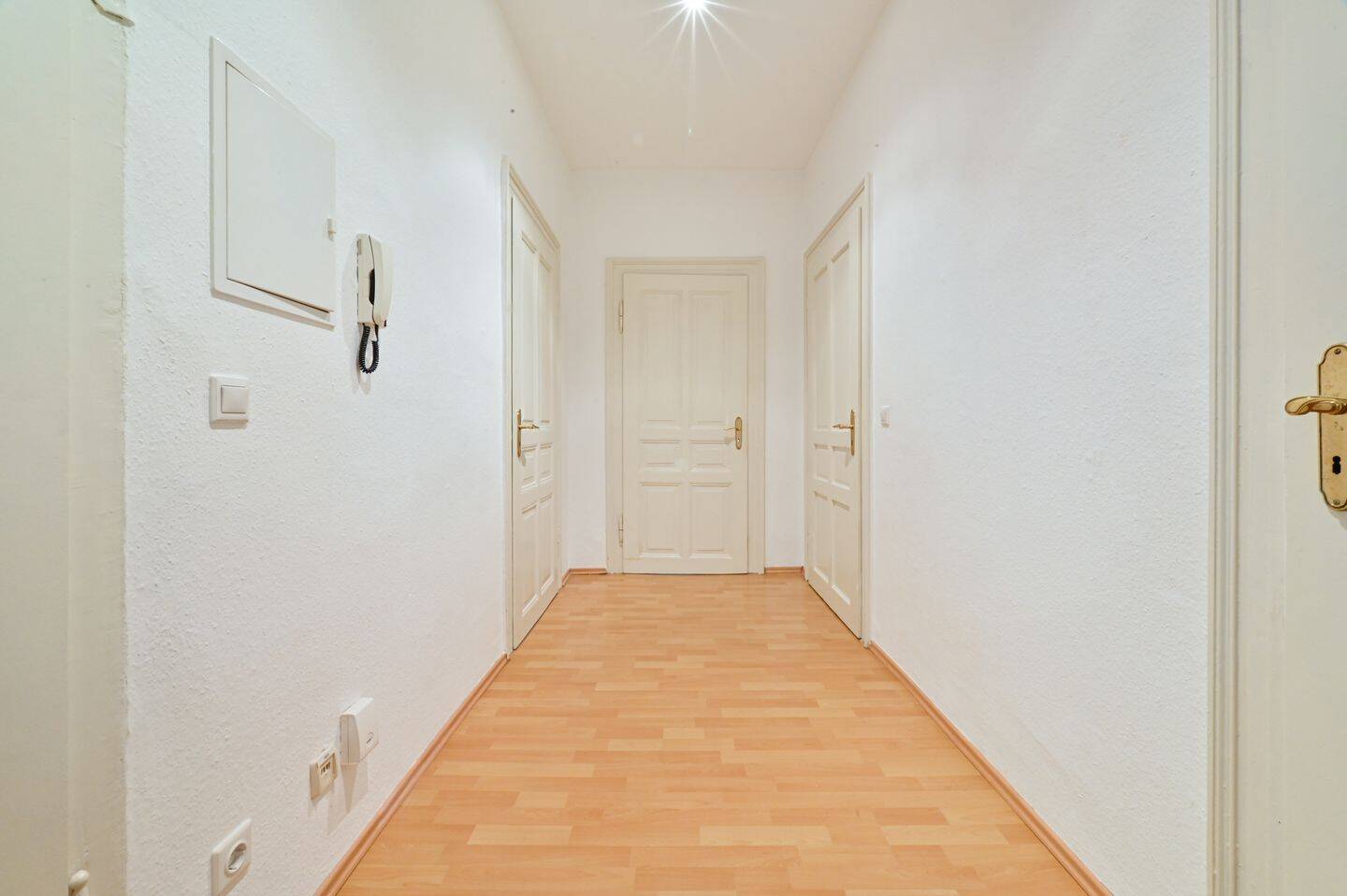 Helle 3-Raum-Wohnung mit Balkon im denkmalgeschützten Haus auf dem Chemnitzer Sonnenberg