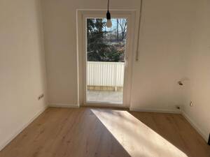 Schöne und günstige 3,5-Zimmer-Eigentumswohnung mit Balkon in Alterlangen – 91056 Erlangen – Vorschaubild 3