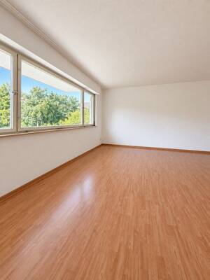 Provisionsfrei - Helle 1,5-Zimmer-Wohnung mit Stellplatz und hervorragender ÖPNV-Anbindung – 70569 Stuttgart – Vorschaubild 4