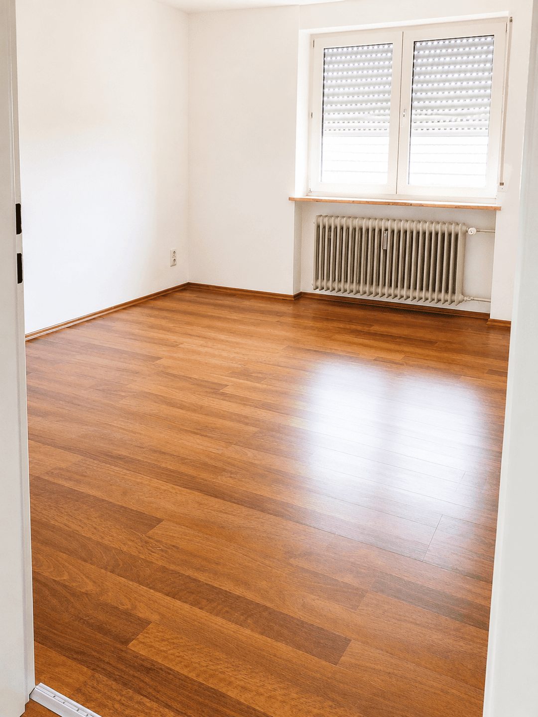 Zweifamilienhaus mit 2 Garagen, Garten & Ausbaupotenzial im Dachgeschoss – Windsbach – Vorschaubild 4