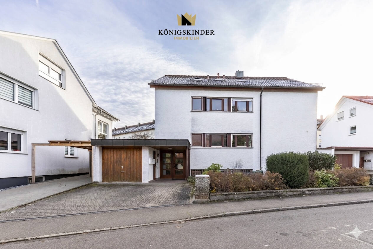 3-Fam. Haus mit großem Garten, 3 Garagen & weiterem Potenzial in schöner ruhiger zentraler Lage – Böblingen – Vorschaubild 3