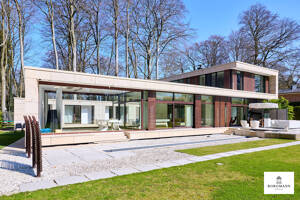 Spektakuläre Familienvilla in Bestlage – 22587 Hamburg – Vorschaubild 3