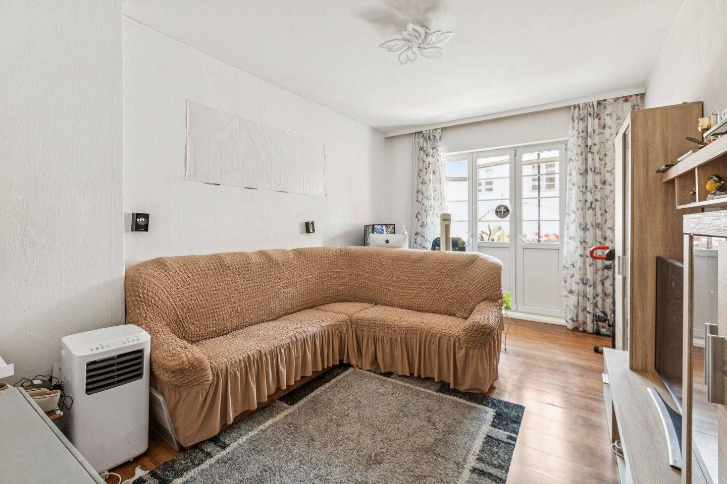 Helle Wohnung mit Balkon und guter Anbindung in Wilhelmstadt – Berlin – Vorschaubild 2