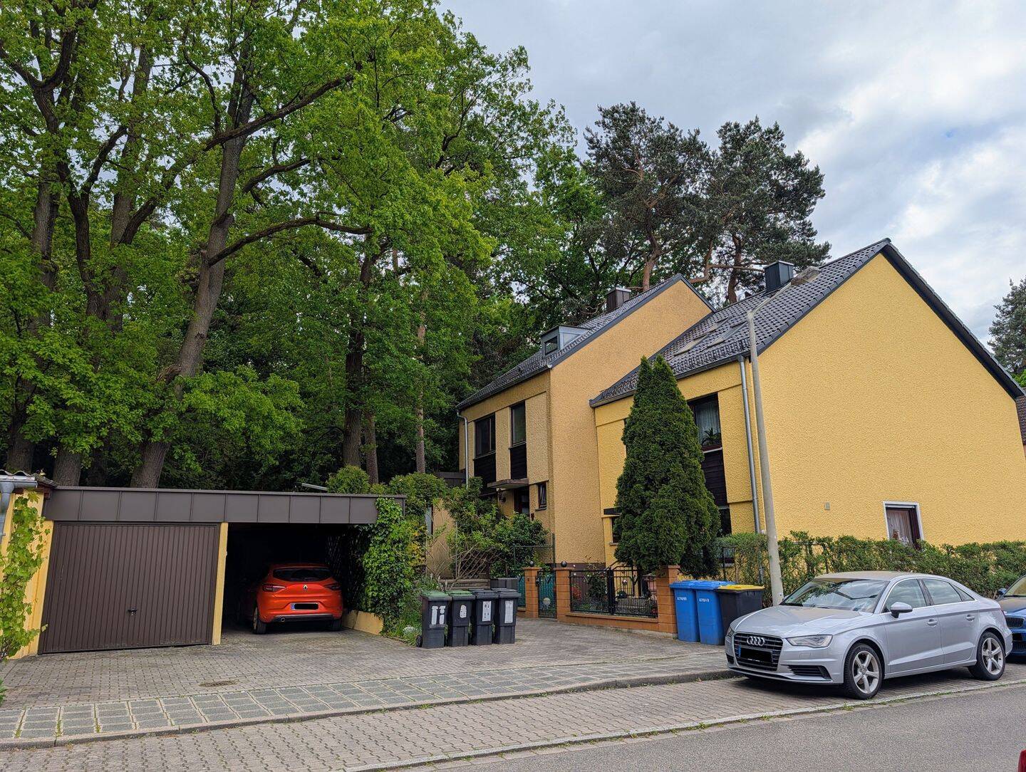 Doppelhaushälfte in einzigartiger Naturlage – Nürnberg – Vorschaubild 2