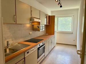 2-Zimmer-Wohnung mit Balkon & Grünblick in Göttingen-Weende – Einbauküche, Stellplätze, Nähe Uni