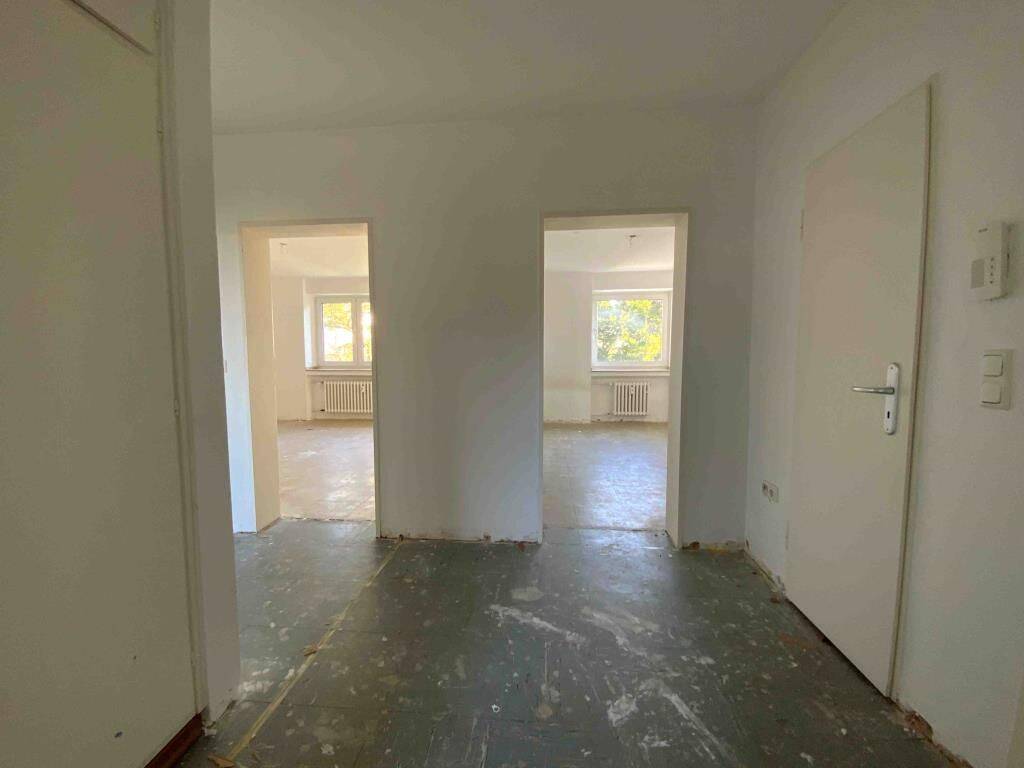 Gut geschnittene Dreizimmer Eigentumswohnung mit Balkon zum provisionsfreien Erwerb – Köln – Vorschaubild 4