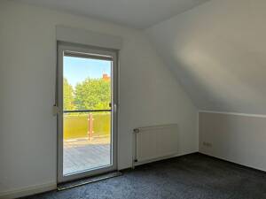 Großzügiges Ein- bis Zweifamilienhaus mit Wintergarten, Garage & PV-Anlage in Erfurt Töttleben – 99098 Erfurt – Vorschaubild 7