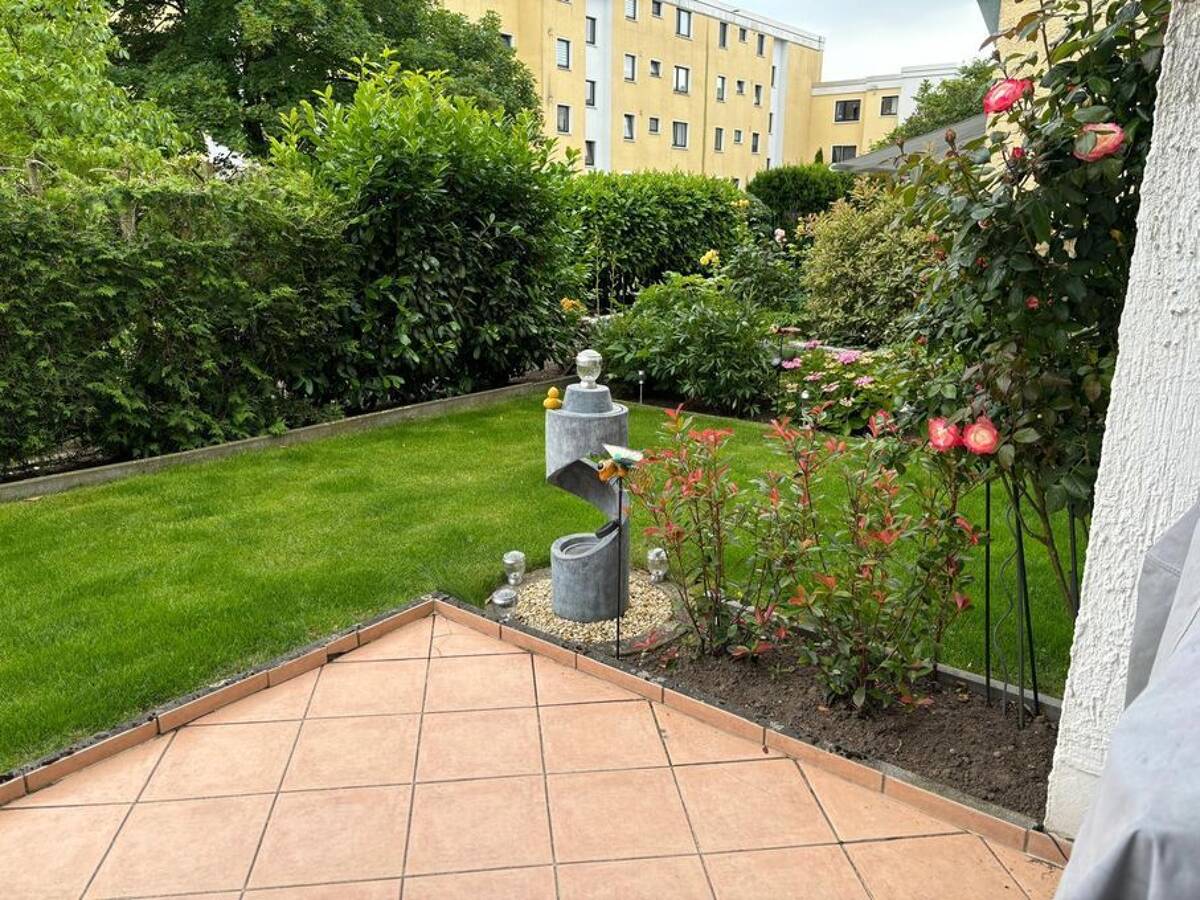 Moderne Erdgeschosswohnung mit Garten und Stellplatz – 30880 Laatzen – Bild 1 von 9
