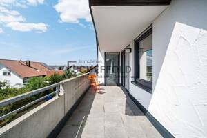 Charmant! Moderne und gut durchdachte 3,5-Zimmer-Mietwohnung mit zwei sonnenverwöhnten Balkonen – 88480 Achstetten – Vorschaubild 4
