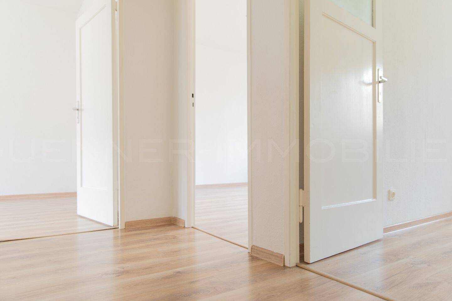 Helle 2 Zimmer-Balkon Wohnung in Steglitz zu verkaufen!