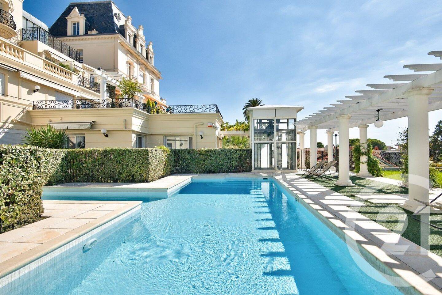 Appartement 4 pièces 156 m² · à Nice · 155,8 m² · 4 150 €/mois