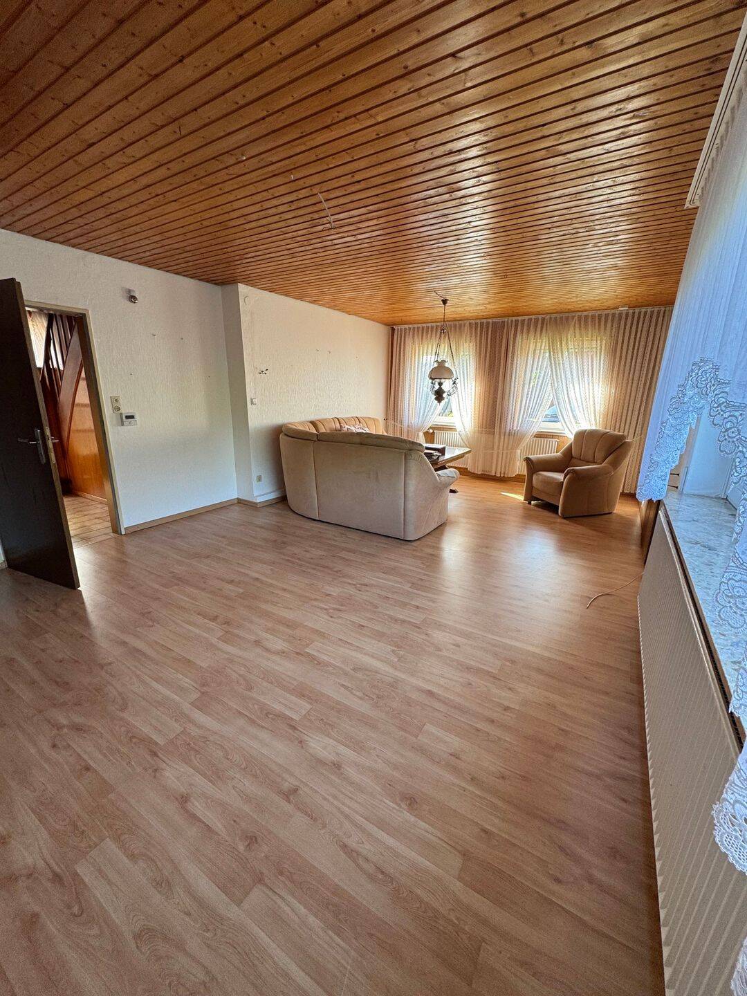 Wohnhaus mit Garage und Holzschuppen – Bremervörde – Vorschaubild 4