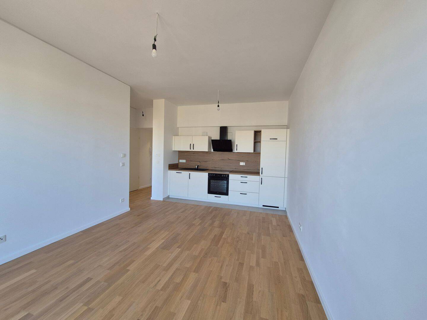 Wohnung mit EB- Küche - Erstbezug, Balkon u. Fußbodenheizung – Magdeburg – Vorschaubild 4
