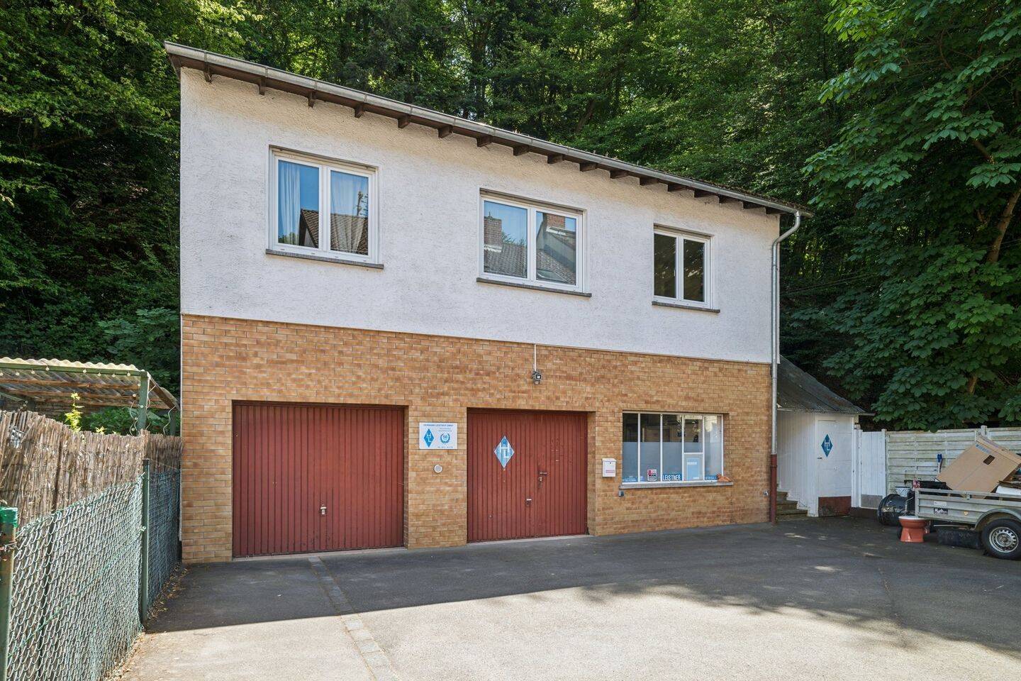 4 Familienhaus mit Werkstatt vollvermietet gute Lage Wiesbaden Rambach KP 18,20 fache Sollmiete – Wiesbaden – Vorschaubild 3