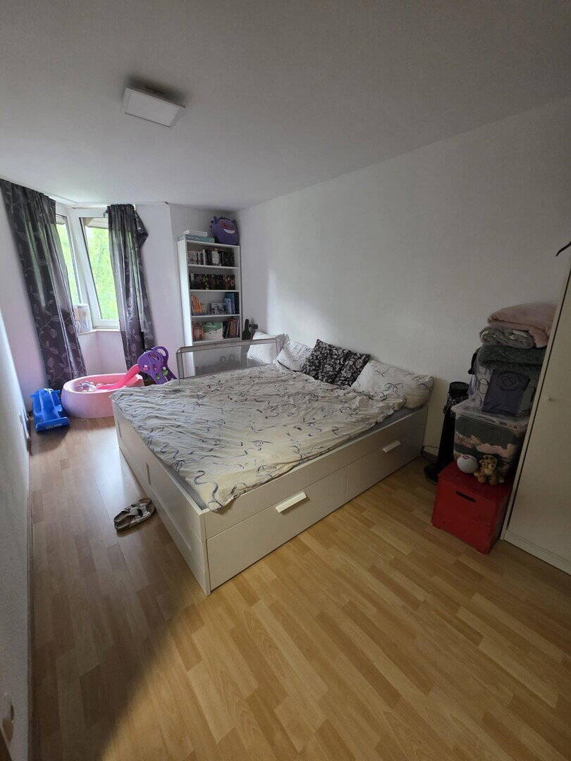 Geräumige Etagen-Wohnung in citynaher Lage von KR-Cracau zu vermieten