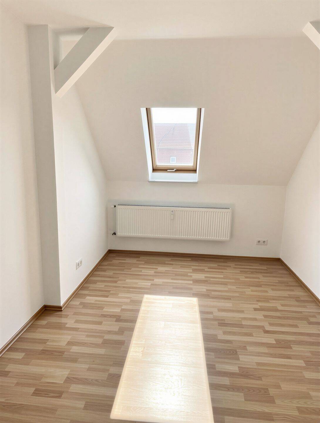 ~Schicke 3-Raumwohnung in ruhiger Wohnlage mit Dachterrasse ~ – Leipzig – Vorschaubild 9
