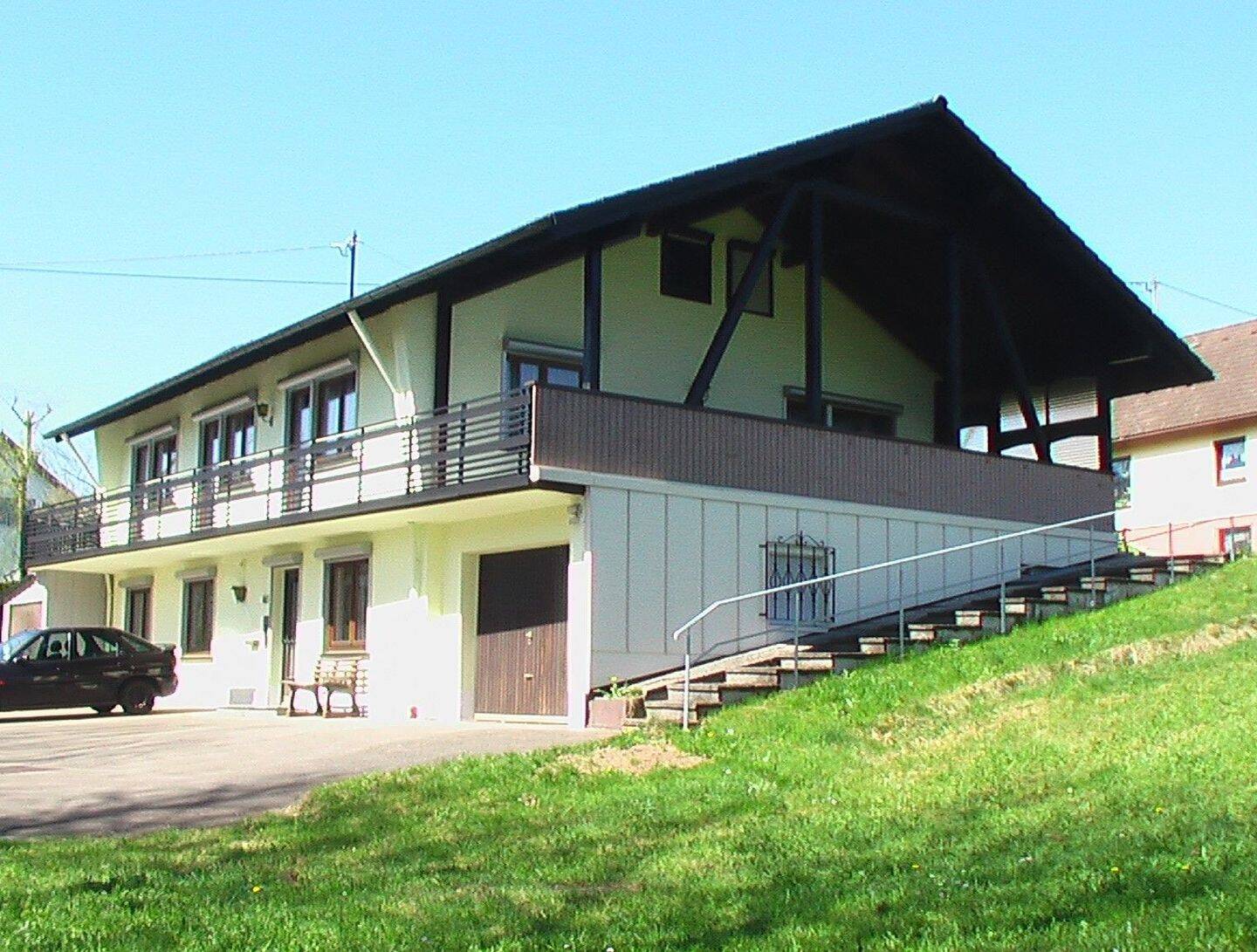 Einfamilienhaus mit gediegenem Ambiente – Aichhalden – Vorschaubild 3