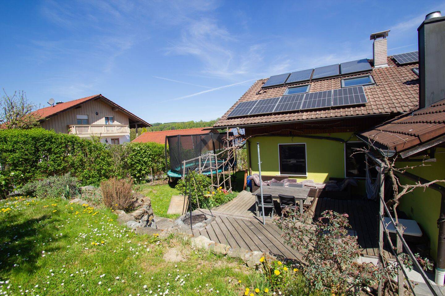 Viel Platz für die ganze Familie – Wohnhaus mit Einliegerpotenzial in schöner Aussichtslage – Vilshofen an der Donau – Vorschaubild 5
