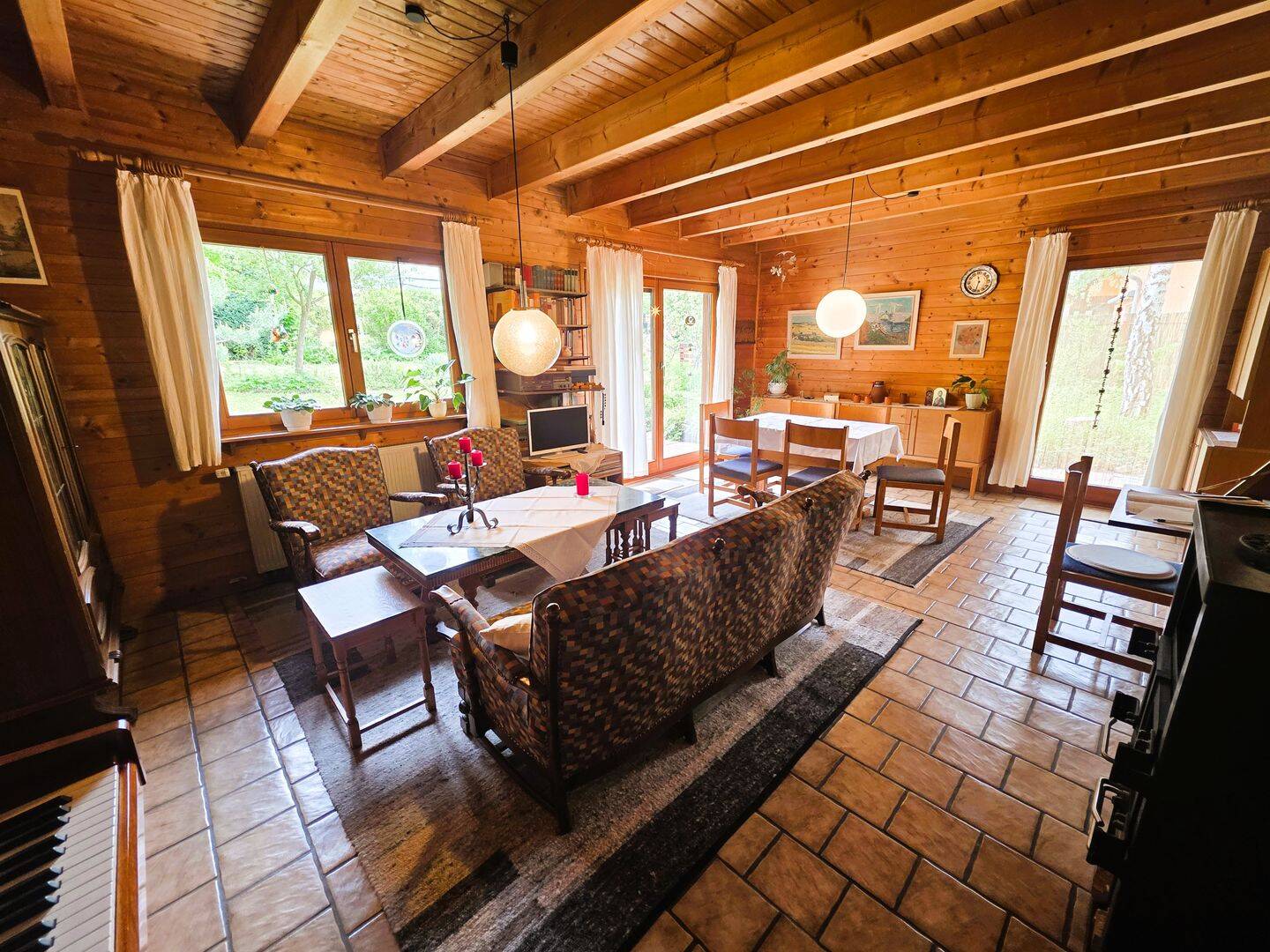 LIEBLINGSGARTEN. LIEBLINGSLAGE. LIEBLINGSHAUS. Wohnhaus in Gemünden zu verkaufen! – Gemünden – Vorschaubild 4