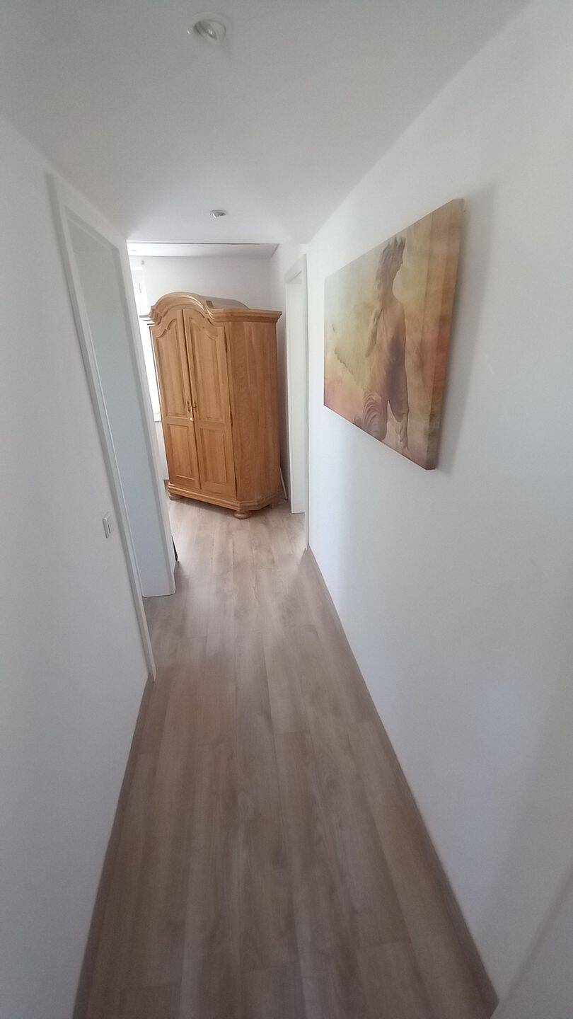 Haus im Haus! Tolle Maisonettewohnung in Merscheid, 5 Zimmer, 2 Bäder, 169m² renoviert. – Solingen – Vorschaubild 5