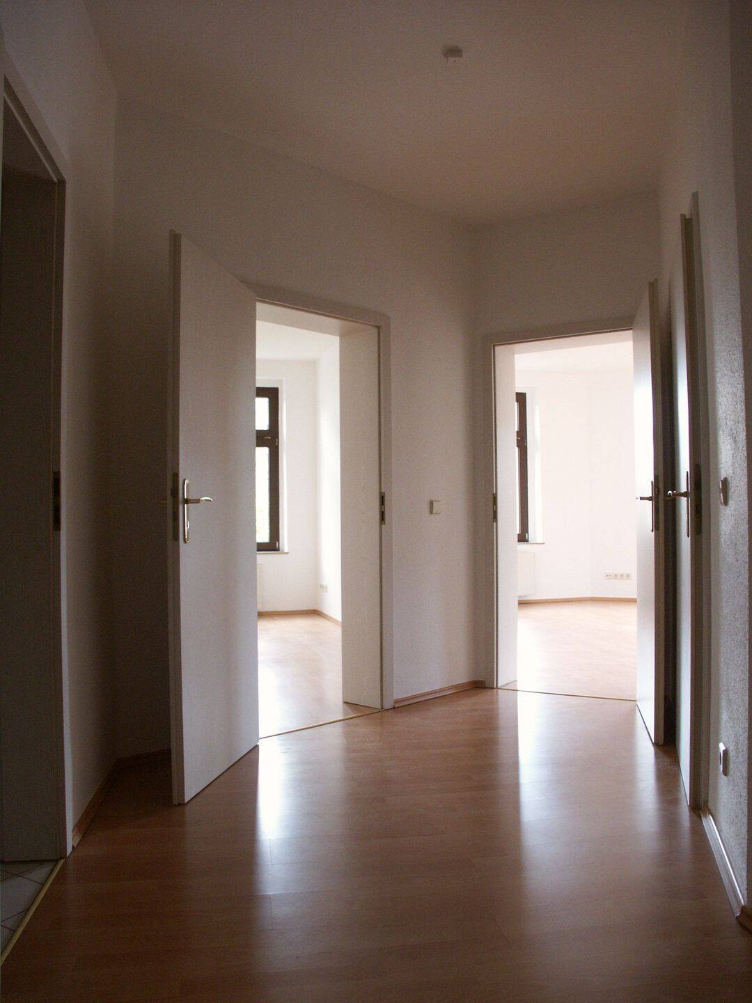 Solide Substanz und schöner Preis I Mega großes Wohnzimmer I 2 Zimmer I EBK I Kapitalanlage I Gohlis – Leipzig – Vorschaubild 9