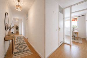 Elegante 3-4-Zimmer-Wohnung, zentral in Köln-Weiden mit 2 Balkonen und Tiefgaragenstellplatz – 50858 Köln – Vorschaubild 3