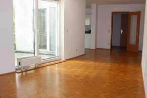 Ruhige 2-Raum-Wohnung in Mülheim-Saarn m. Einbauküche, gr. Balkon und Tiefgarage