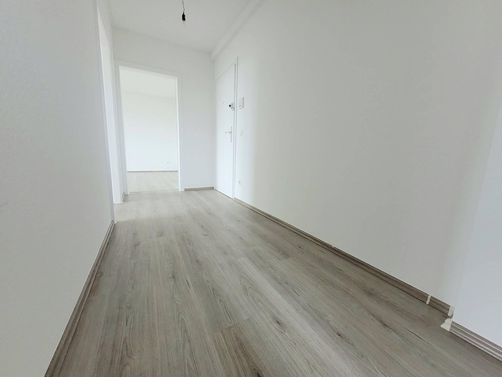 Schöne Aussicht! Renovierte 3-Zimmer-Wohnung mit Balkon! – Essen – Vorschaubild 3