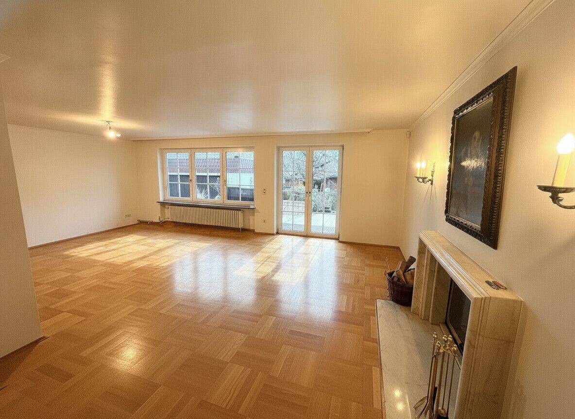Edles Einfamilienhaus mit lichtdurchflutetem Wohnbereich, sonniger Terrasse und Garten – Weinheim – Vorschaubild 8