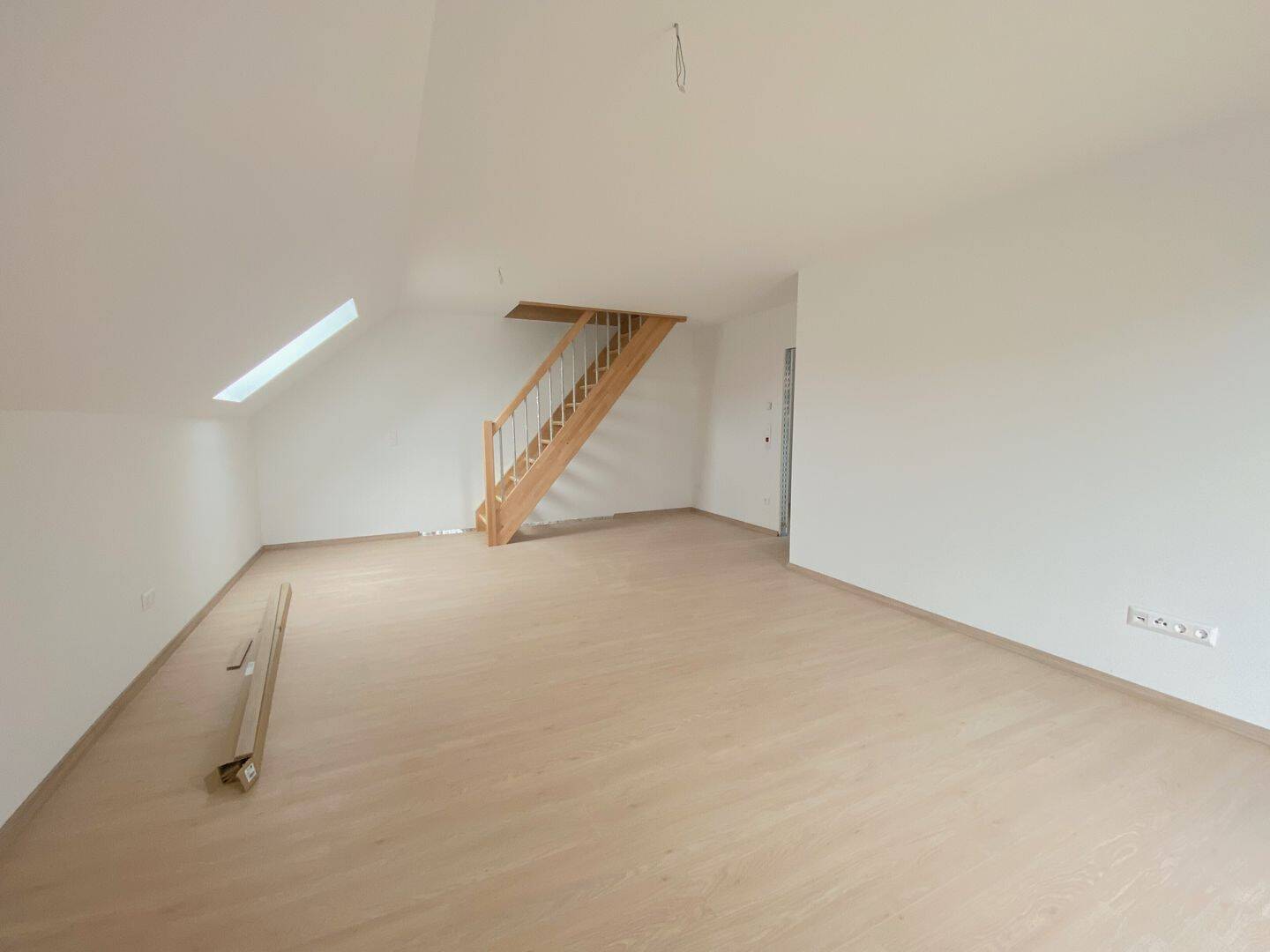 Haus im Haus mit privatem Garten & Balkon | Garage & Stellplatz | Ruhige Wohnlage – Zschepplin – Vorschaubild 8
