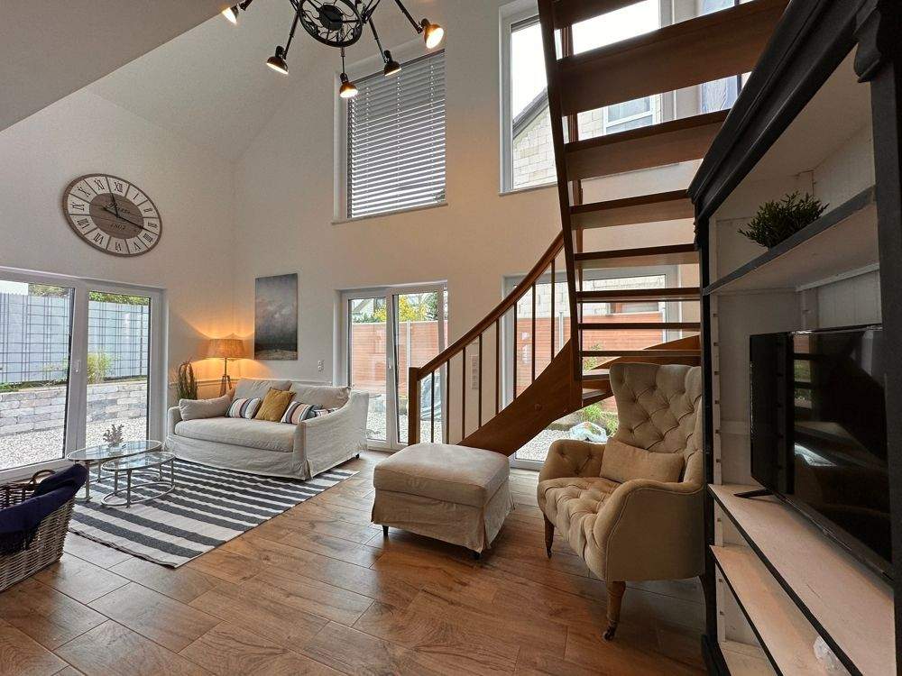 NEUBAU Helle und luftdurchflutete Maisonette Wohnung mit Terrasse – Saarbrücken – Vorschaubild 8