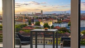 PROVISIONSFREI: Munich's Iconic View - The Ultimate Penthouse – 80796 München – Vorschaubild 2