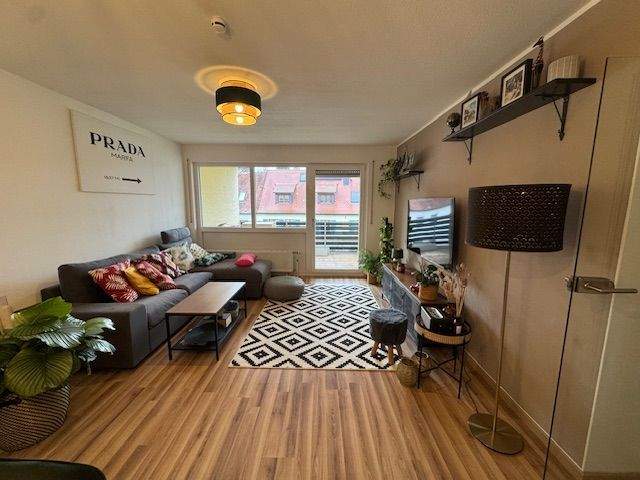 Stadtnah und im Grünen - charmante 2,5 Zimmer Maisonettewohnung mit Balkon – Nürnberg – Vorschaubild 2