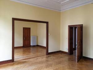Exklusive, traumschöne 5-Zimmer-Altbau-Wohnung mit 2 Balkonen und Einbauküche in Düsseldorf – 40227 Düsseldorf – Vorschaubild 3