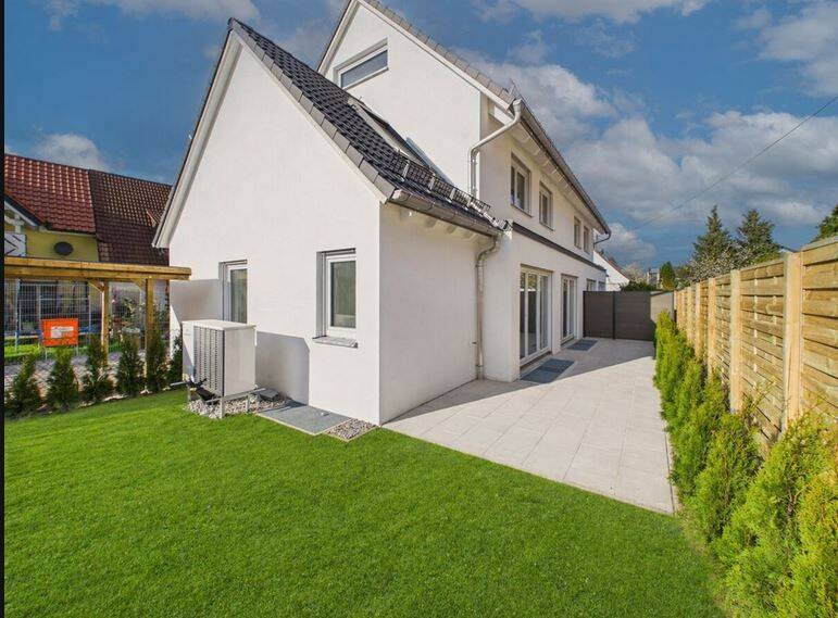 Erstbezug! Neubau-Doppelhaushälfte mit 5 Zimmern in Geltendorf