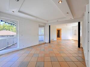 WOW! 170 m² -Platz-Traum-ETW mit Balkonen, 2 Duplexgaragen u.v.m. in Lauf a. d. Pegnitz – 91207 Lauf an der Pegnitz – Vorschaubild 2