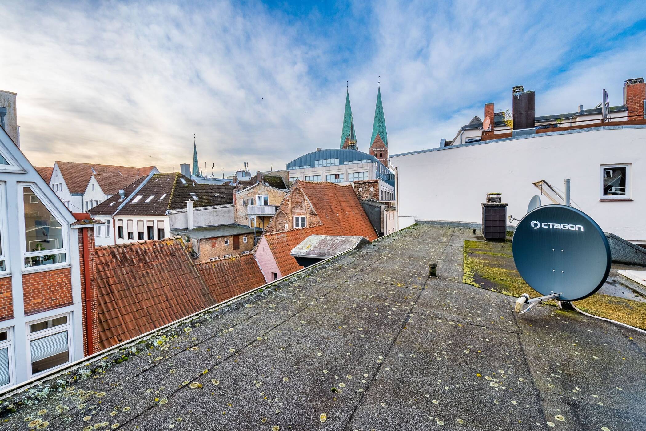 Lübeck I Aufgeteiltes Zinshaus mit Gewerbe und Wohneinheiten auf Altstadt-Insel mit Dachterrasse – Lübeck – Vorschaubild 6