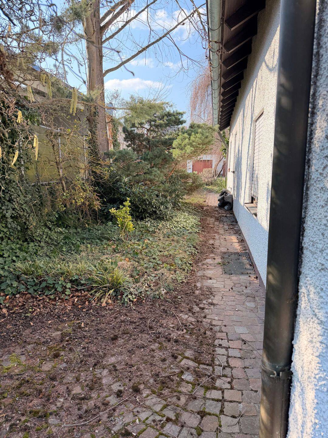 Top Objekt mit Potenzial! Wohnen & Arbeiten unter einem Dach – Zweifamilienhaus mit 2 Eingängen – Heilsbronn – Vorschaubild 3