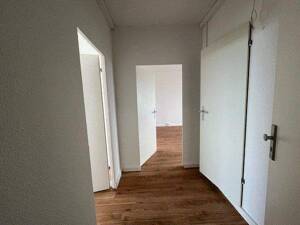Moderne 3-Zimmer-Wohnung im Herzen von Zwickau mit Balkon – 8062 Zwickau – Vorschaubild 3