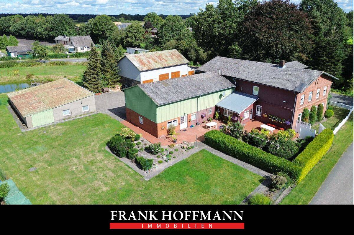 Resthof mit Nebengebäuden und Erweiterungsmöglichkeiten in Hartenholm – Hartenholm – Bild 1 von 9