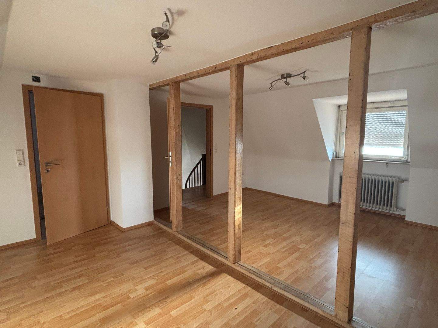Doppelhaushälfte - Ideal als Ein- oder Zweifamilienhaus – Neckarsulm – Vorschaubild 8