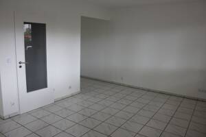 Teilmöbliertes 1-Zimmer Apartment im berühmten Düsseltal – 40239 Düsseldorf – Vorschaubild 4