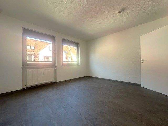 Große 3 Zimmer Wohnung mit Balkon Nähe Kopernikusplatz – Nürnberg – Vorschaubild 7