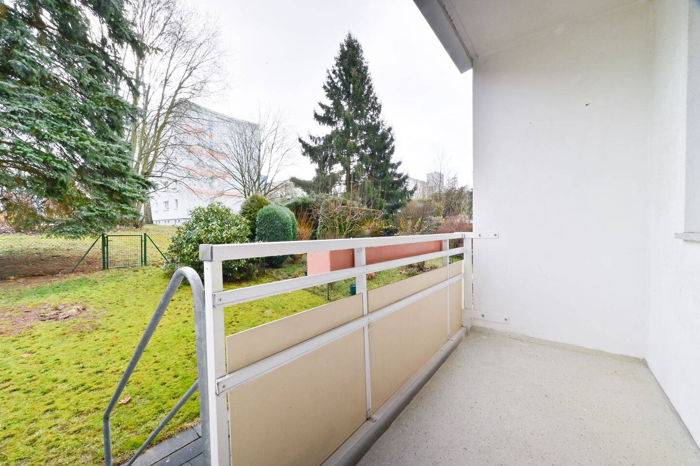 2-Raum-Wohnung mit Terrasse in ruhiger, gepflegter Lage von Chemnitz-Kappel – Chemnitz – Vorschaubild 2