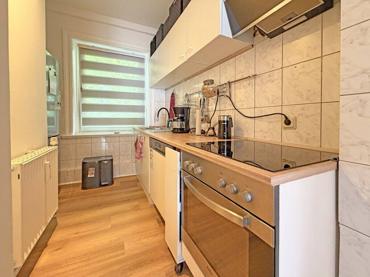 Charmante Altbauwohnung mit Balkon – Hamburg – Vorschaubild 6